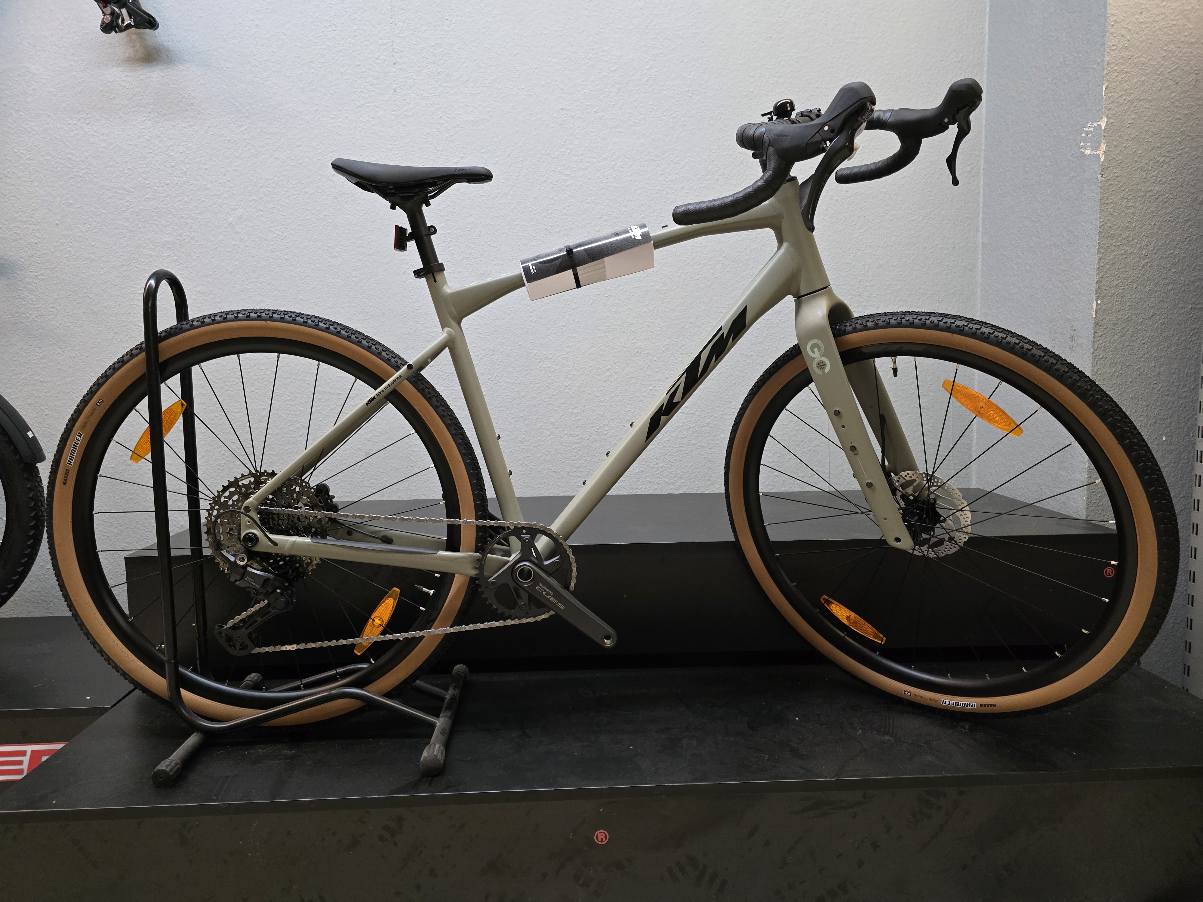 GRAVELATOR 25 MINERAL GREEN MATT 